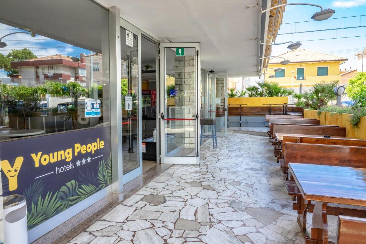 Hotel Morfeo - Young People Hotels (Adults Only) Rimini Exterior foto